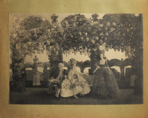 Константин Сомов. СПб.: Современное искусство, Т-во Р. Голике и А. Вильборг, 1903.